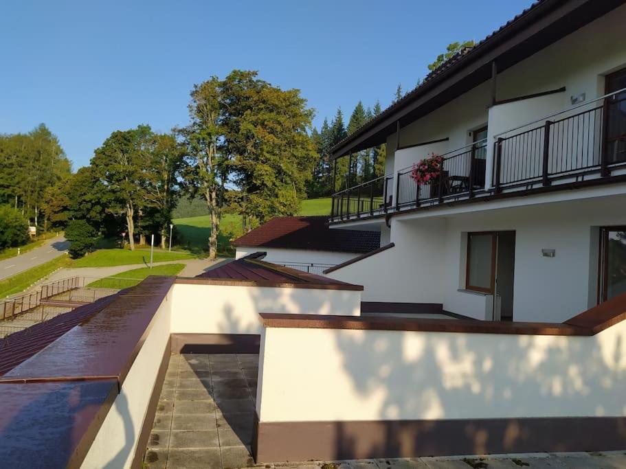 Apratman Julie - Bavorska Ruda Apartamento Bayerisch Eisenstein Exterior foto